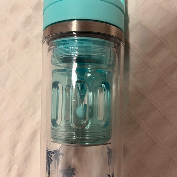 Brand new David's Tea Bottle Infuser - Picture 4 of 4